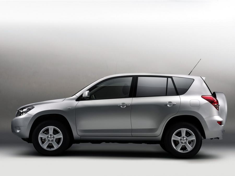  Toyota RAV4 2006 года  (фото 23 из 28)